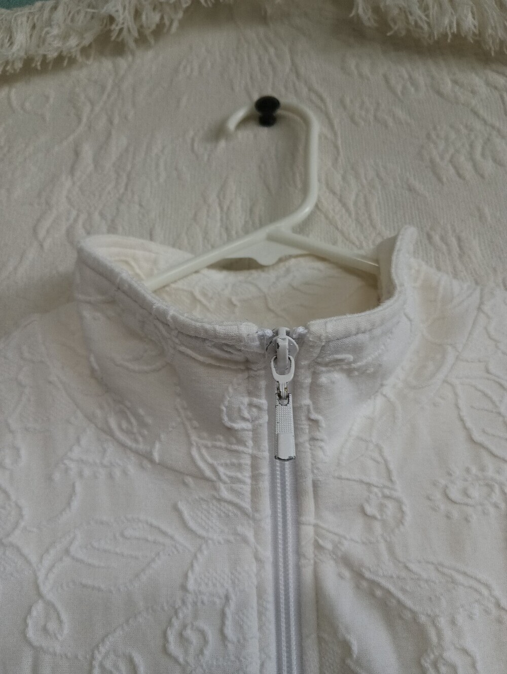 Laura Ashley White Rose Textured Zip Front Jacket Large Floral - Picture 3 of 9